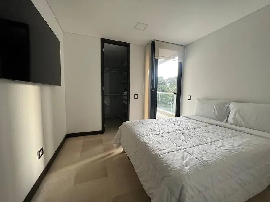 402 - Beautiful Apartament In Heart Of El Poblado ميديلين 0*,